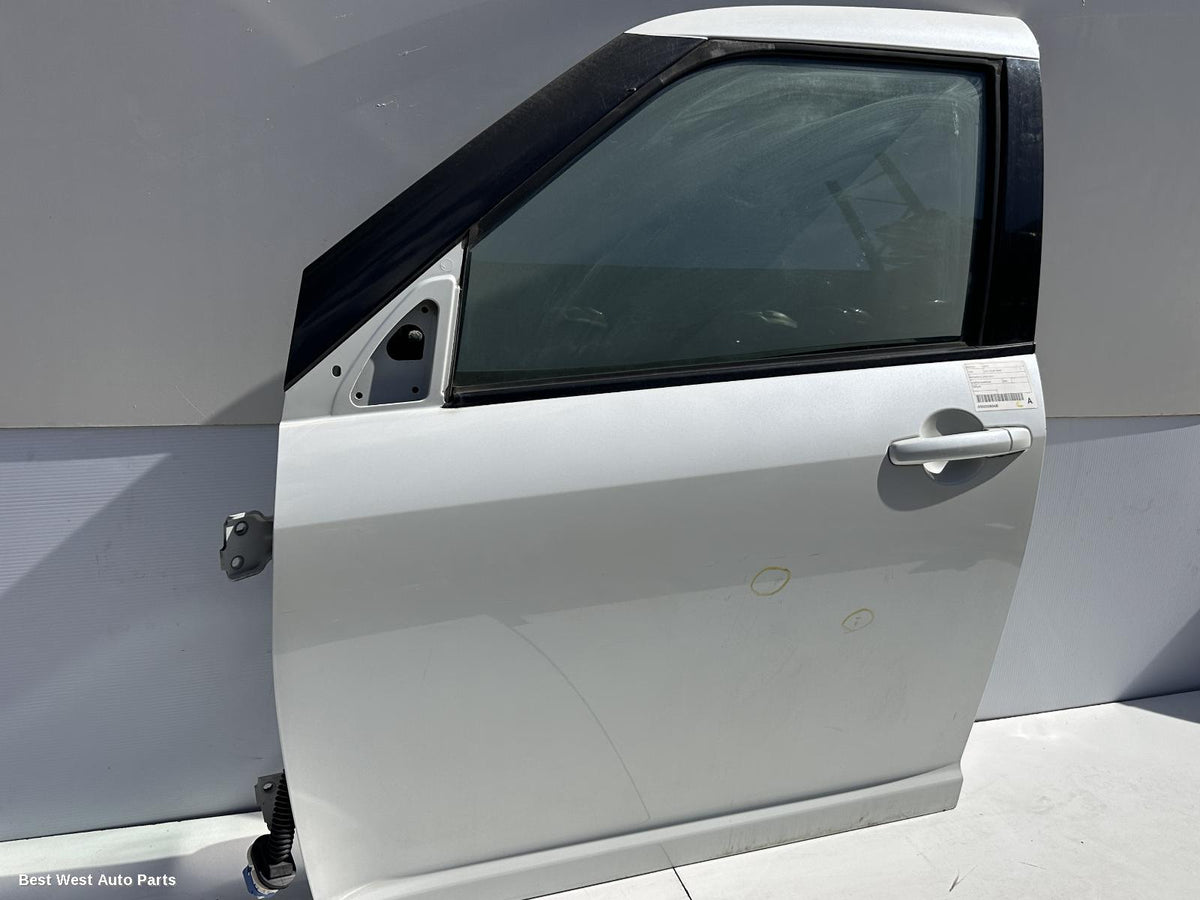 2009 SUZUKI SWIFT Left Front Door