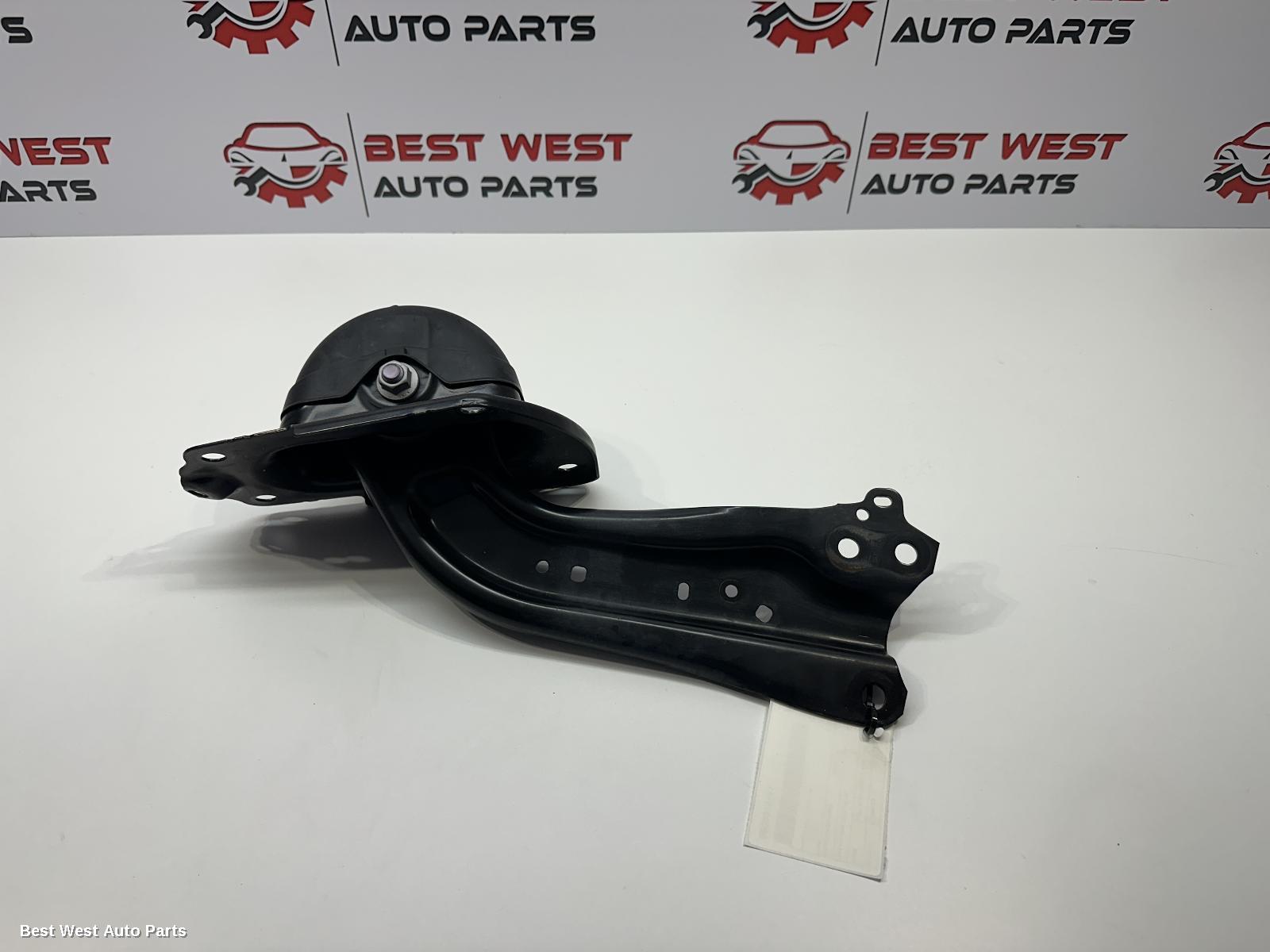 2022 TOYOTA COROLLA Left Rear Trailing Arm