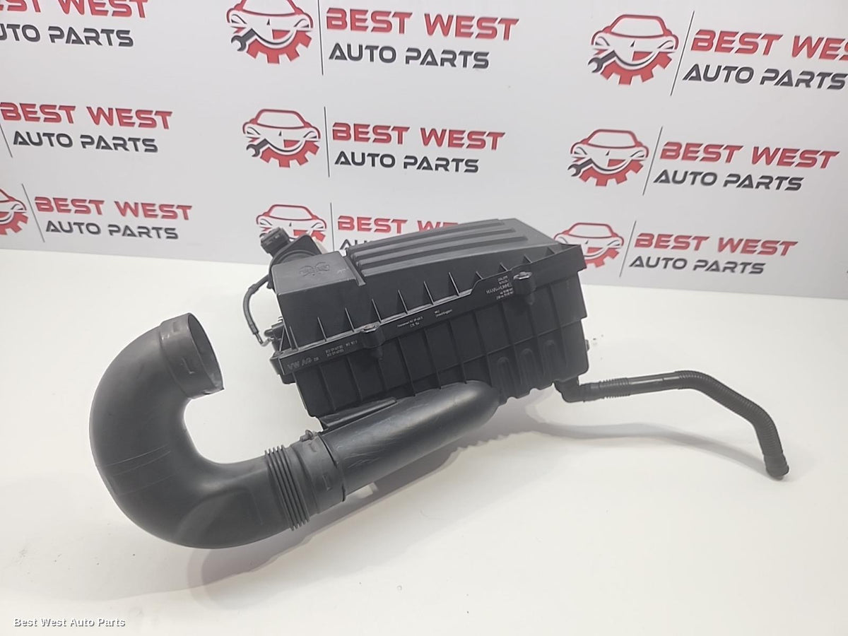 2015 VOLKSWAGEN CADDY Air Cleaner/Box