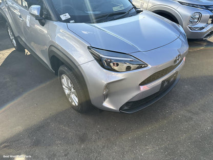 2024 TOYOTA YARIS CROSS Bonnet