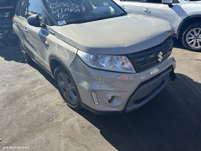 2015 SUZUKI VITARA Right Front Door Window
