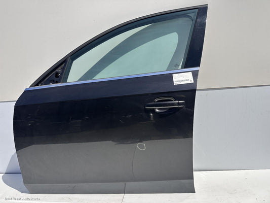 2009 AUDI A4 Left Front Door