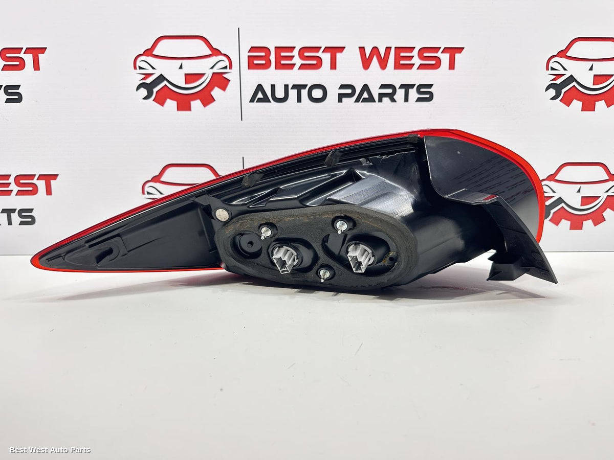 2012 MAZDA CX5 Right Taillight