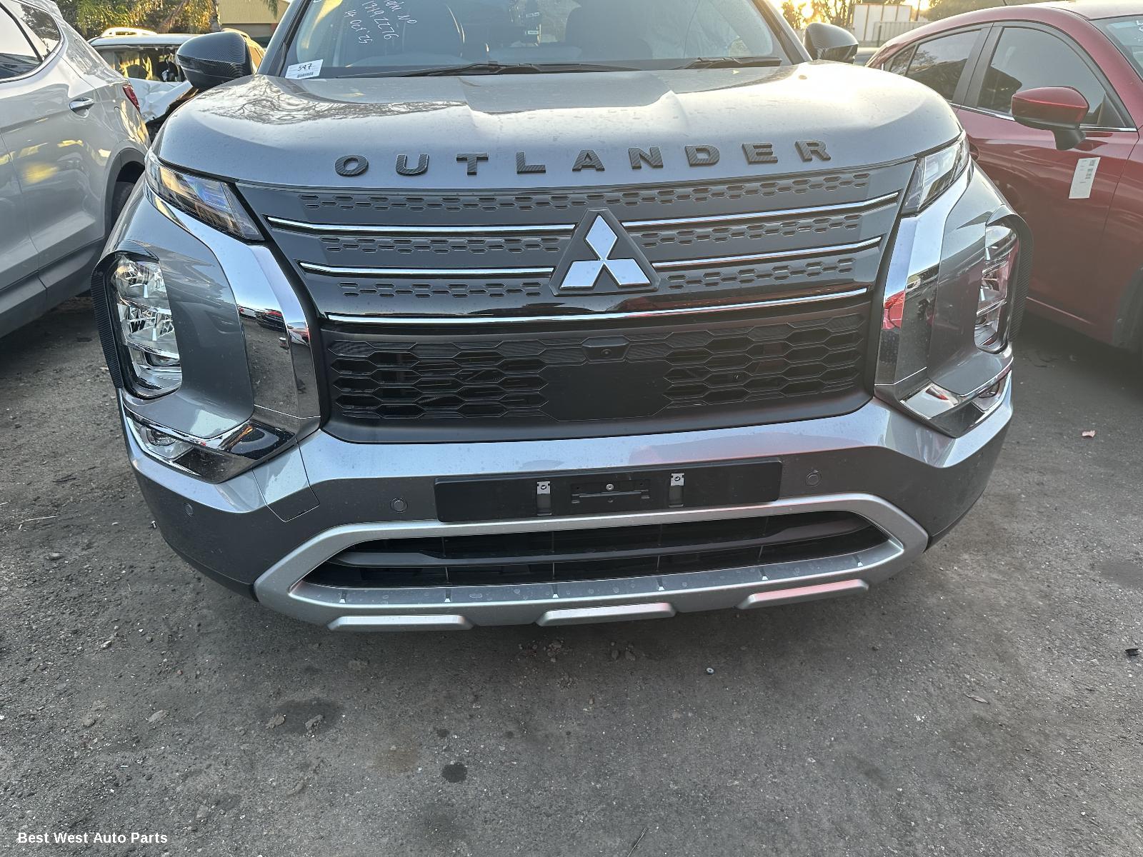2023 MITSUBISHI OUTLANDER Right Rear Trailing Arm