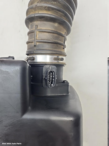 2017 LDV G10 Air Cleaner/Box