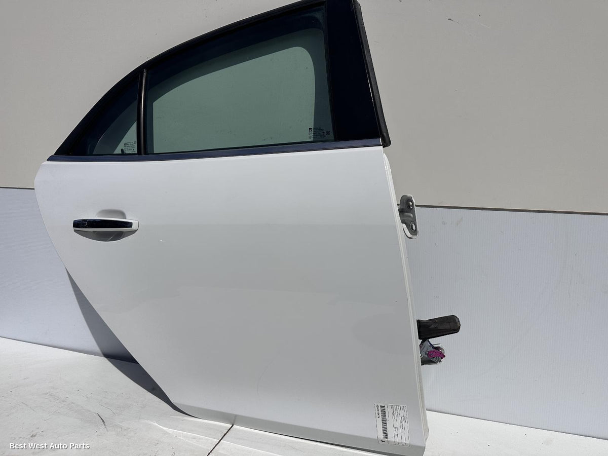 2015 HOLDEN MALIBU RIGHT_REAR_DOOR_SLIDING