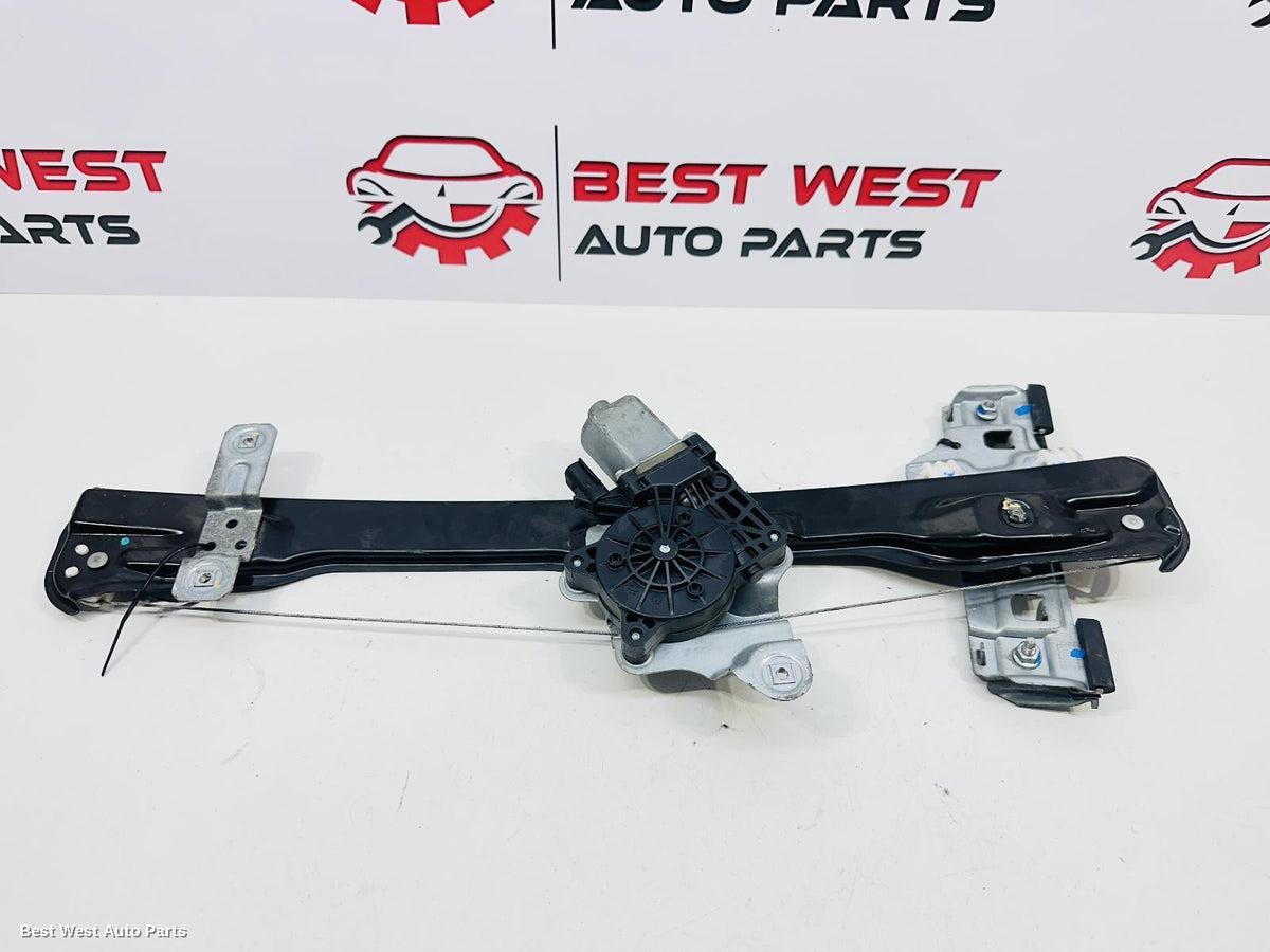 2019 HOLDEN TRAX Left Front Window Reg/Motor