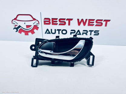 2021 NISSAN NAVARA Door Handle