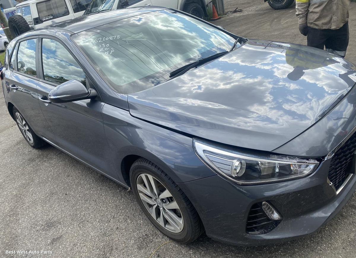 2017 HYUNDAI I30 Right Rear Door Window