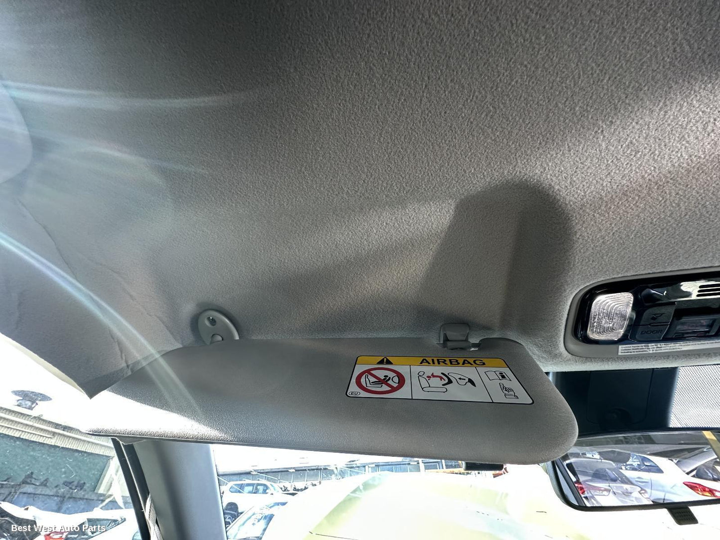 2021 TOYOTA YARIS CROSS Sunvisor