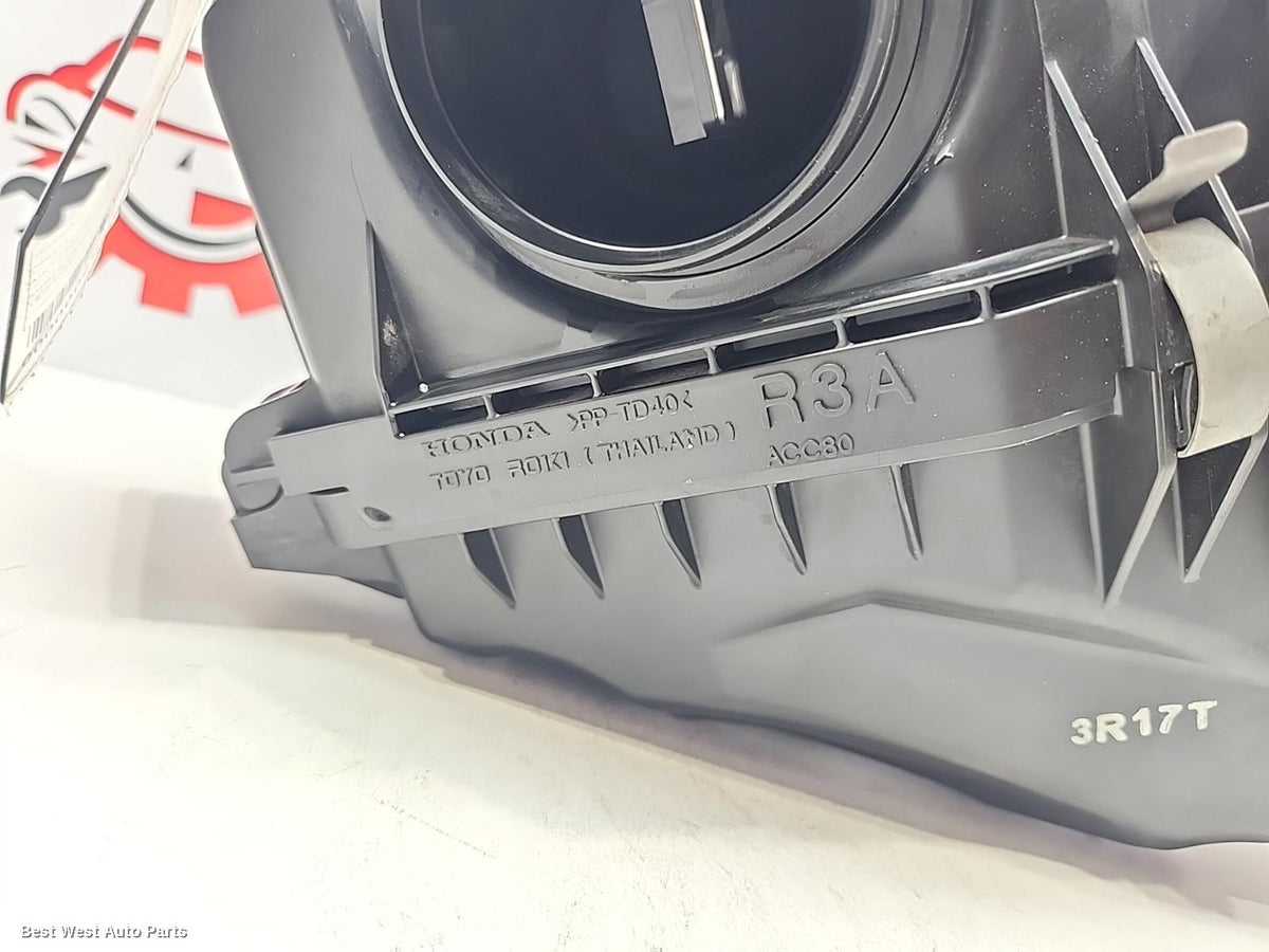 2014 HONDA CIVIC Air Cleaner/Box