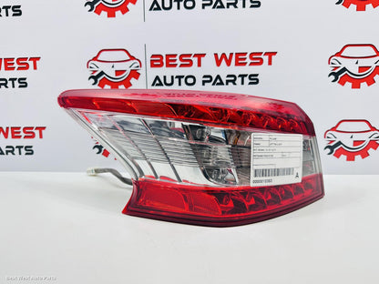 2014 NISSAN PULSAR Left Taillight