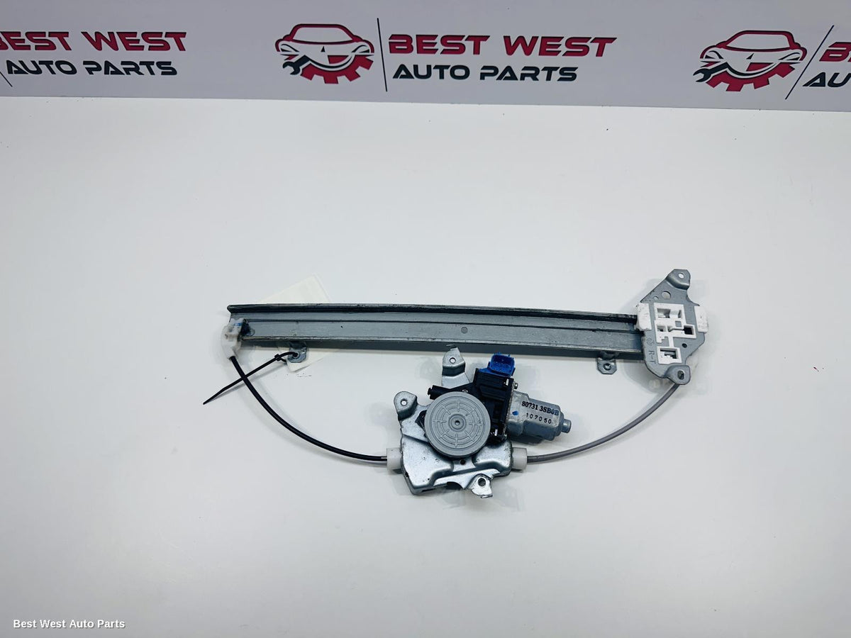 2021 NISSAN NAVARA Right Front Window Reg/Motor