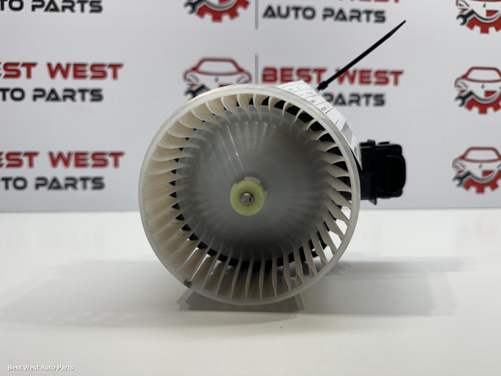 2024 TOYOTA HILUX Heater Fan Motor