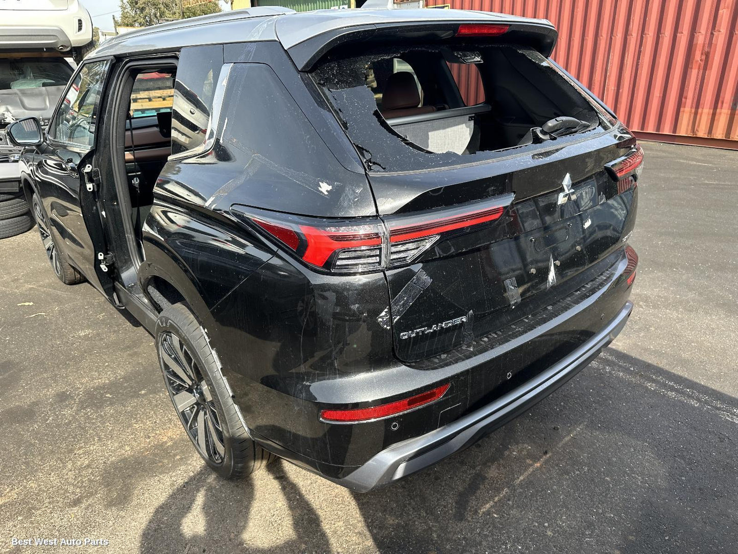 2025 MITSUBISHI OUTLANDER Left Taillight