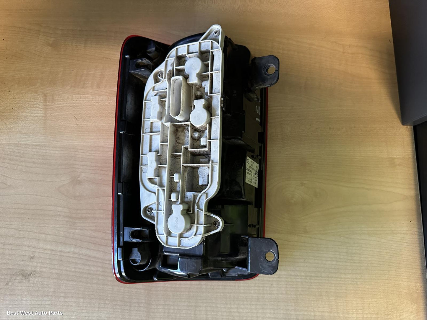 2018 VOLKSWAGEN CADDY Left Taillight