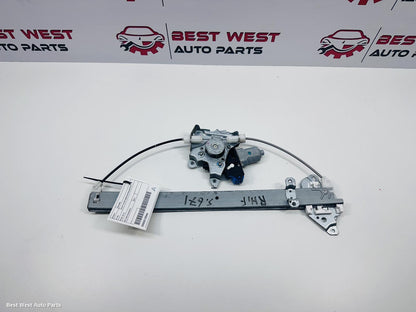 2021 NISSAN NAVARA Right Front Window Reg/Motor