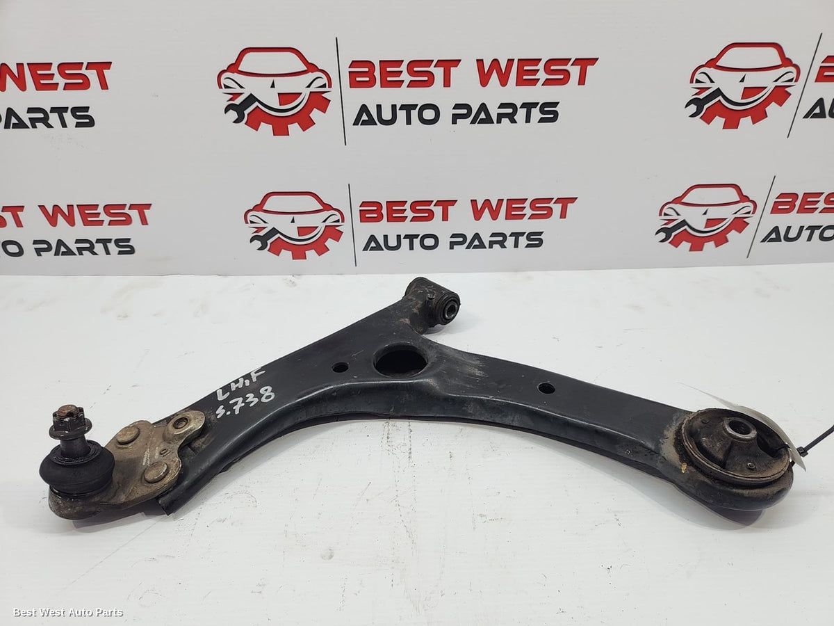 2017 TOYOTA COROLLA Left Front Lower Control Arm
