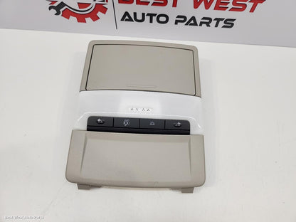 2023 MITSUBISHI OUTLANDER Courtesy Light