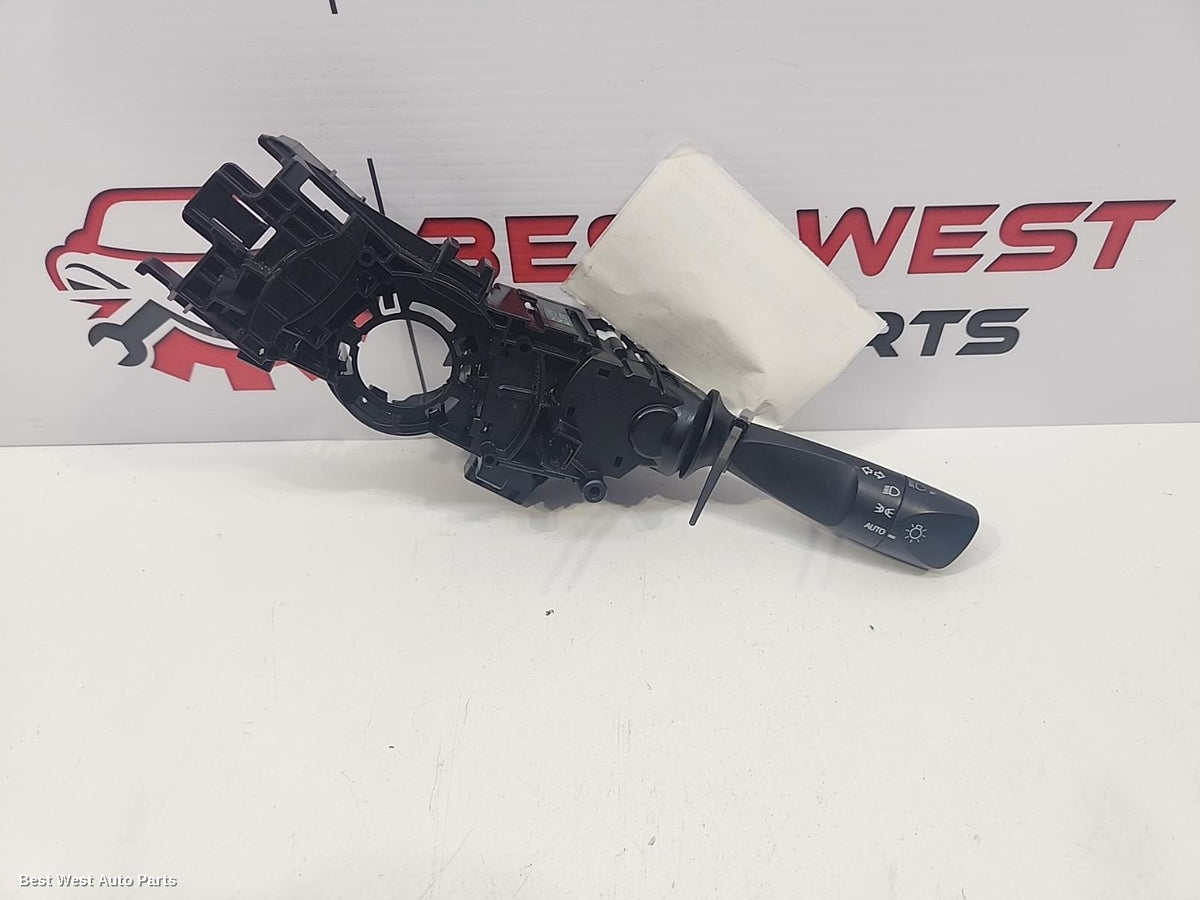 2018 TOYOTA HILUX Combination Switch
