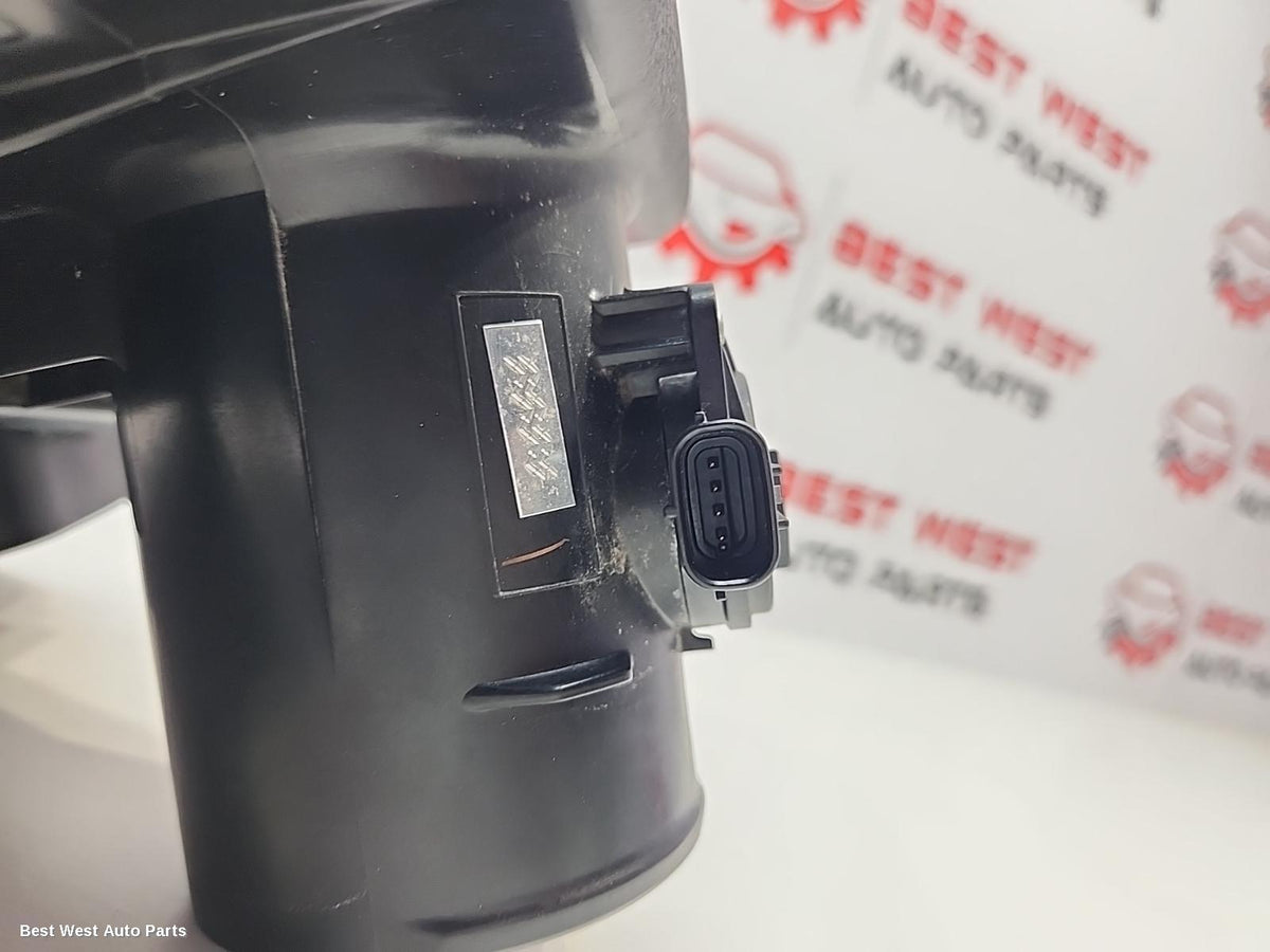 2025 TOYOTA RAV4 Air Cleaner/Box