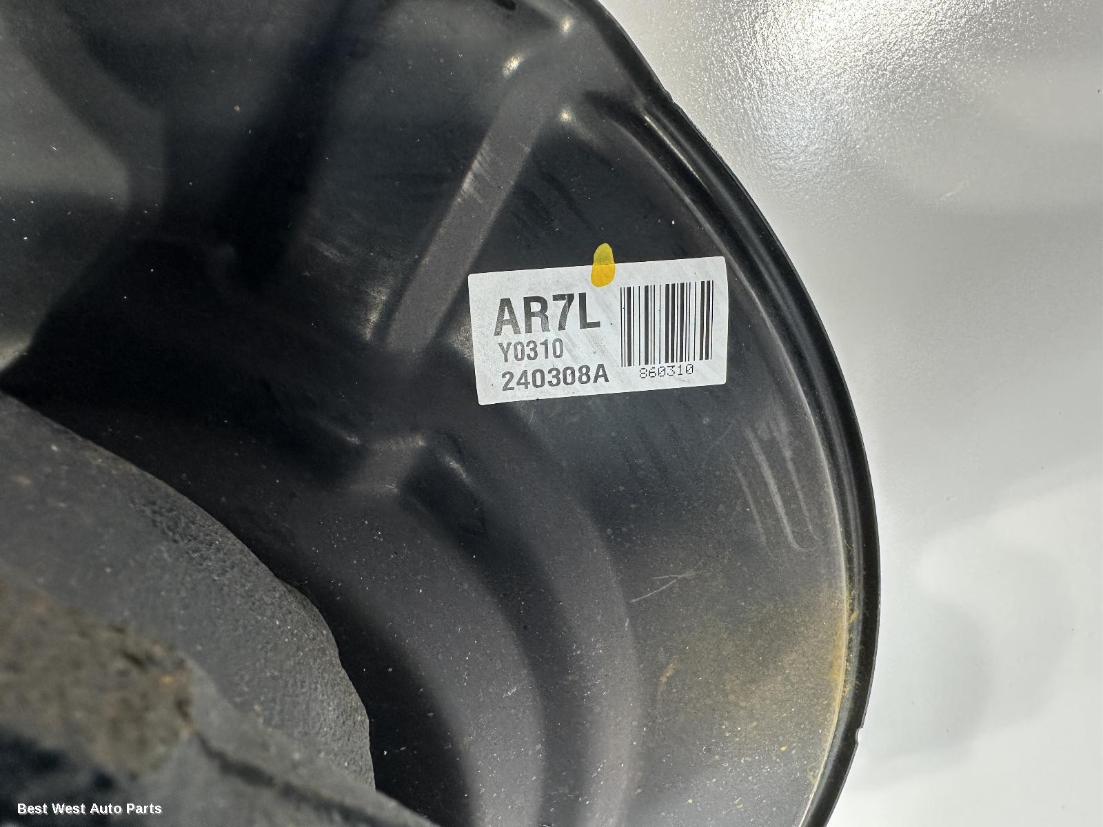 2022 TOYOTA COROLLA Left Rear Hub Assembly