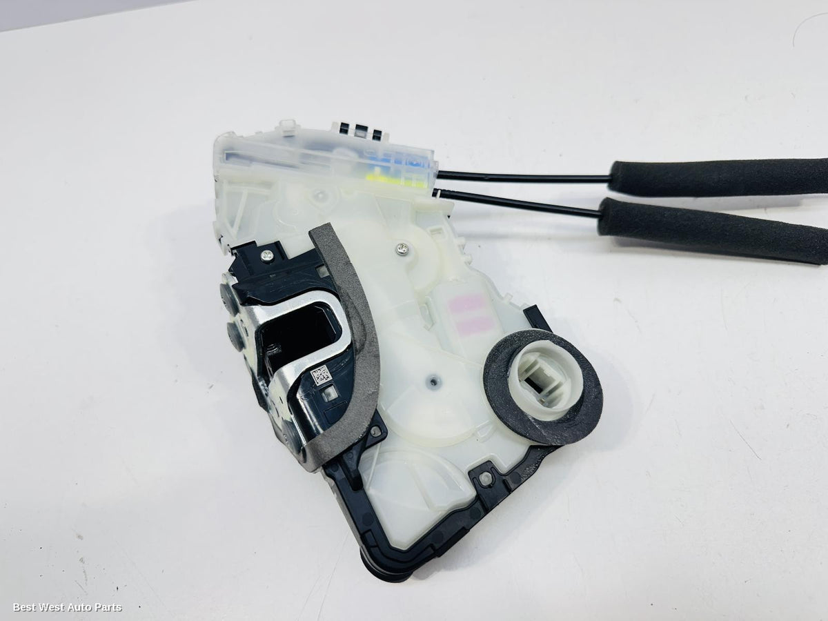 2022 TOYOTA COROLLA Door/Boot/Gate Lock