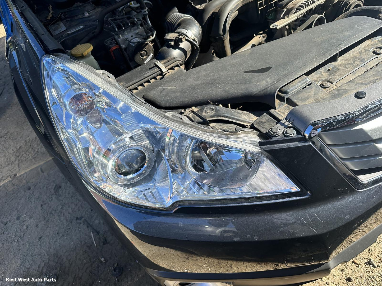 2012 SUBARU OUTBACK Right Headlamp