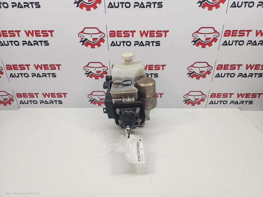 2015 MITSUBISHI PAJERO Abs Pump/Modulator