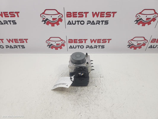 2018 TOYOTA COROLLA Abs Pump/Modulator
