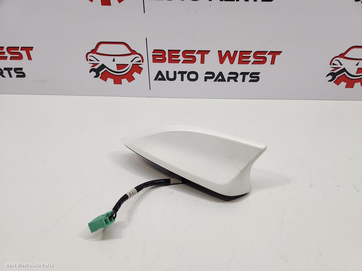 2014 MAZDA CX5 Antenna