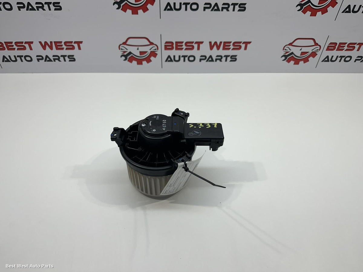 2024 TOYOTA HILUX Heater Fan Motor