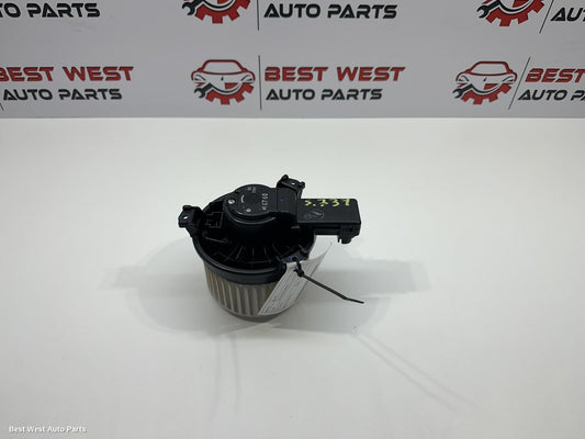 2024 TOYOTA HILUX Heater Fan Motor
