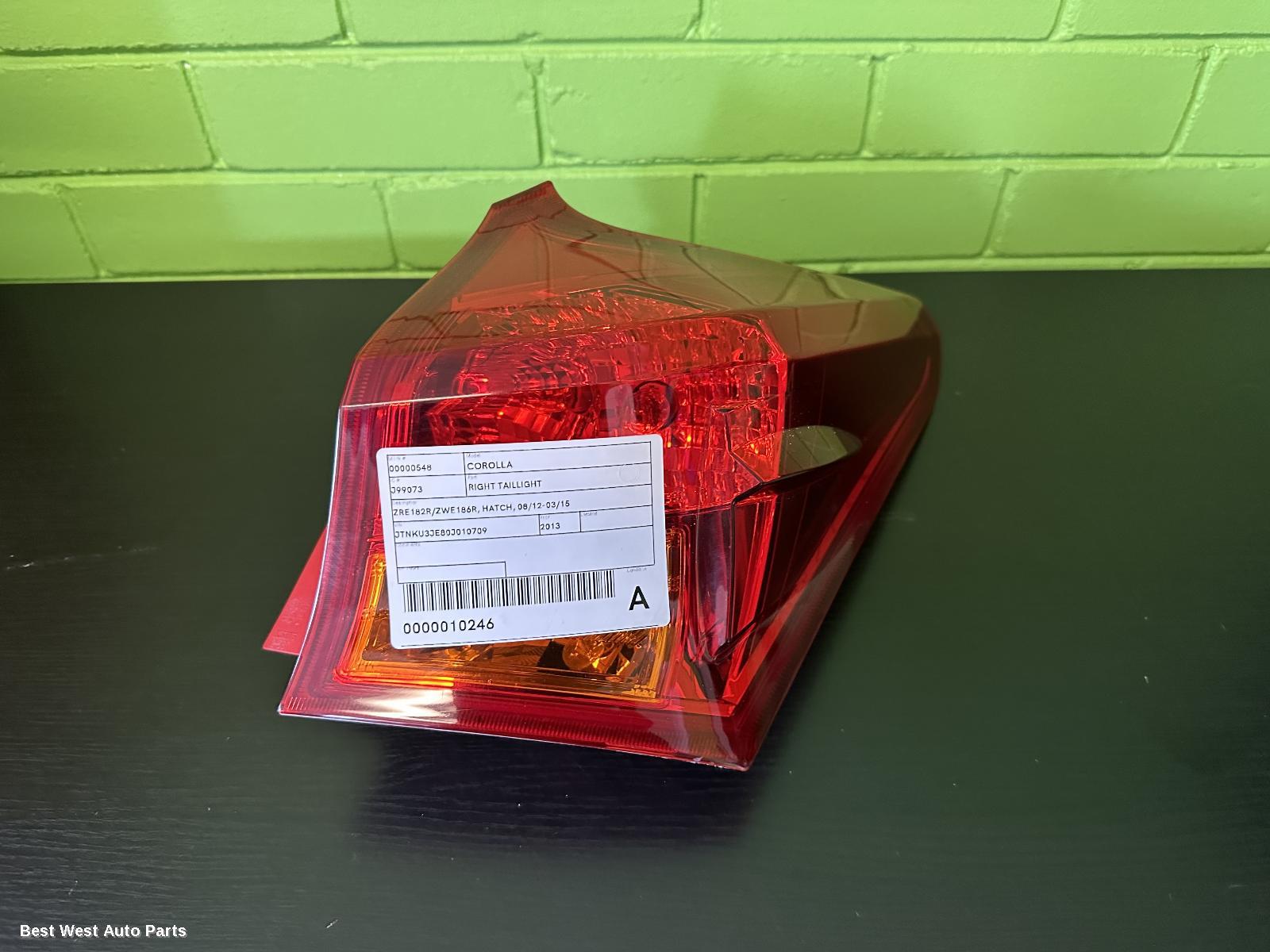 2013 TOYOTA COROLLA Right Taillight