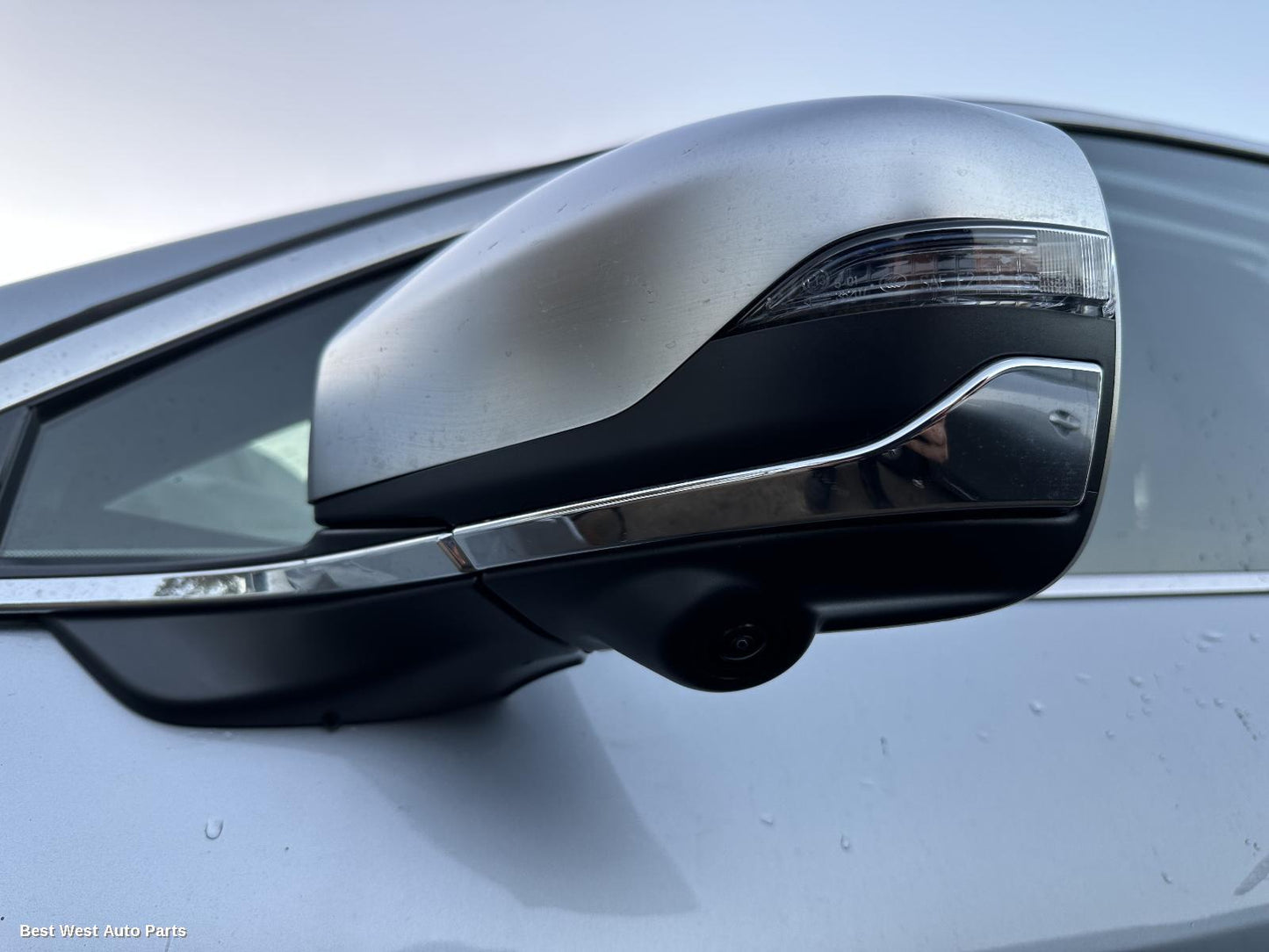 2023 SUBARU OUTBACK Left Rear Strut