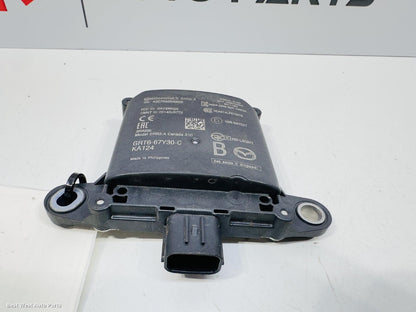 2018 MAZDA 3 REVERSE_CAMERA