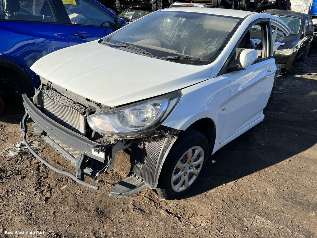 2013 HYUNDAI ACCENT Sunvisor