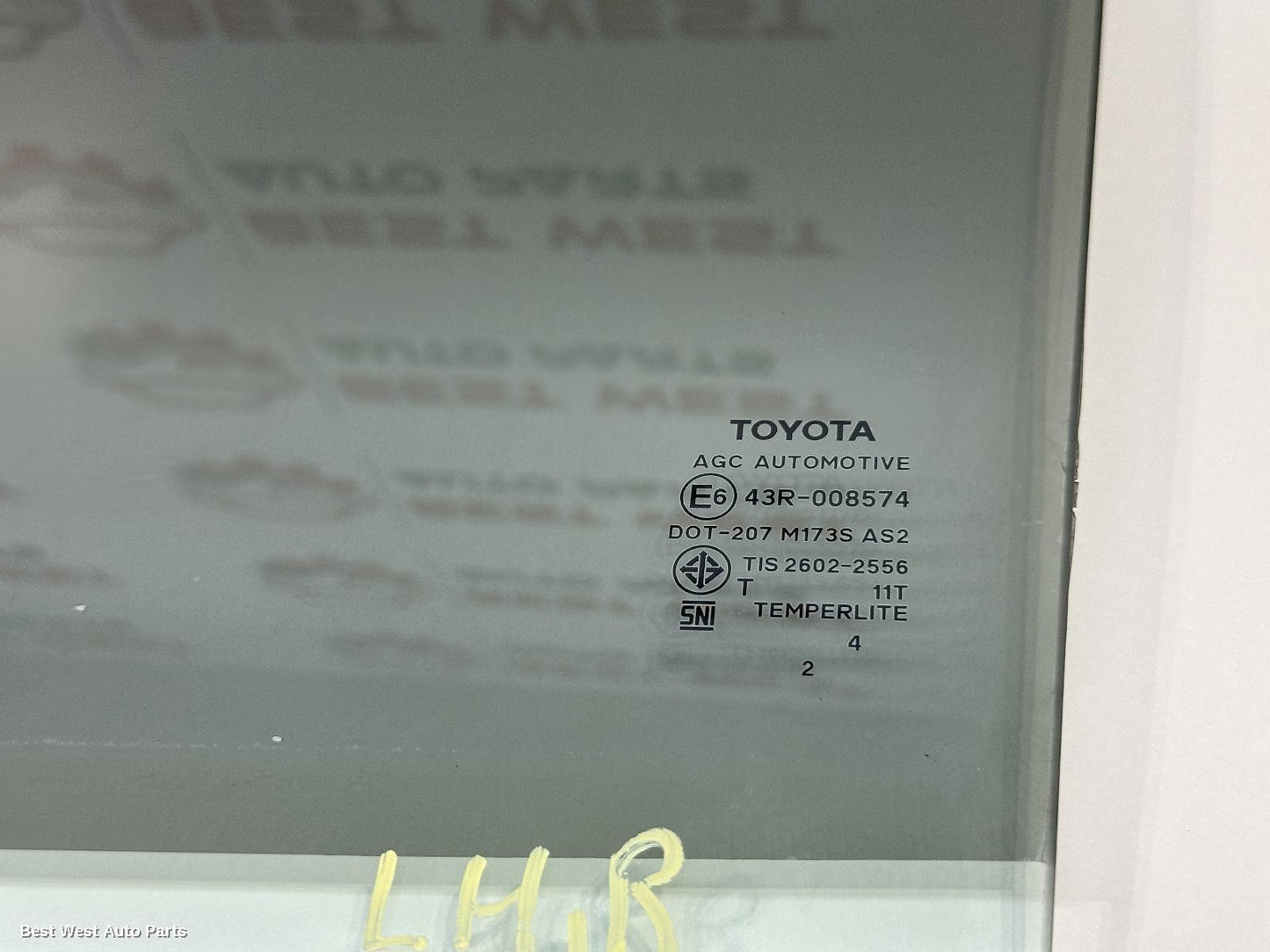 2024 TOYOTA HILUX Left Rear Door Window