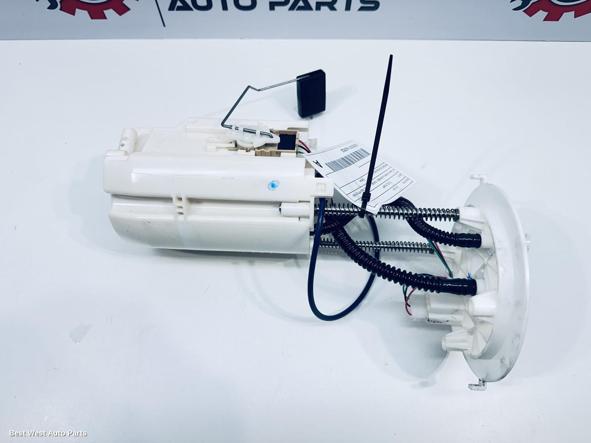2024 TOYOTA HILUX Fuel Pump