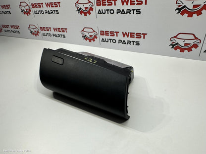 2024 TOYOTA HILUX Glove Box