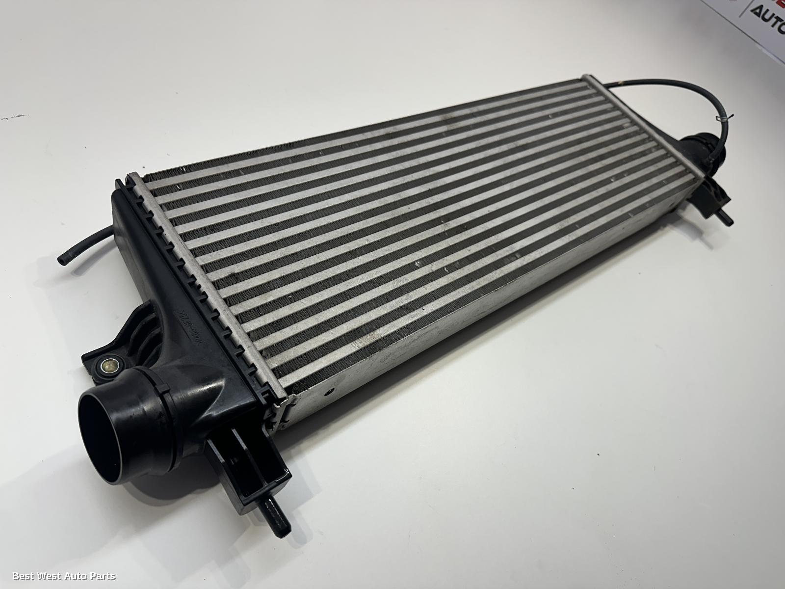 2024 TOYOTA HILUX Intercooler