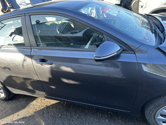 2019 KIA CERATO Right Front Door