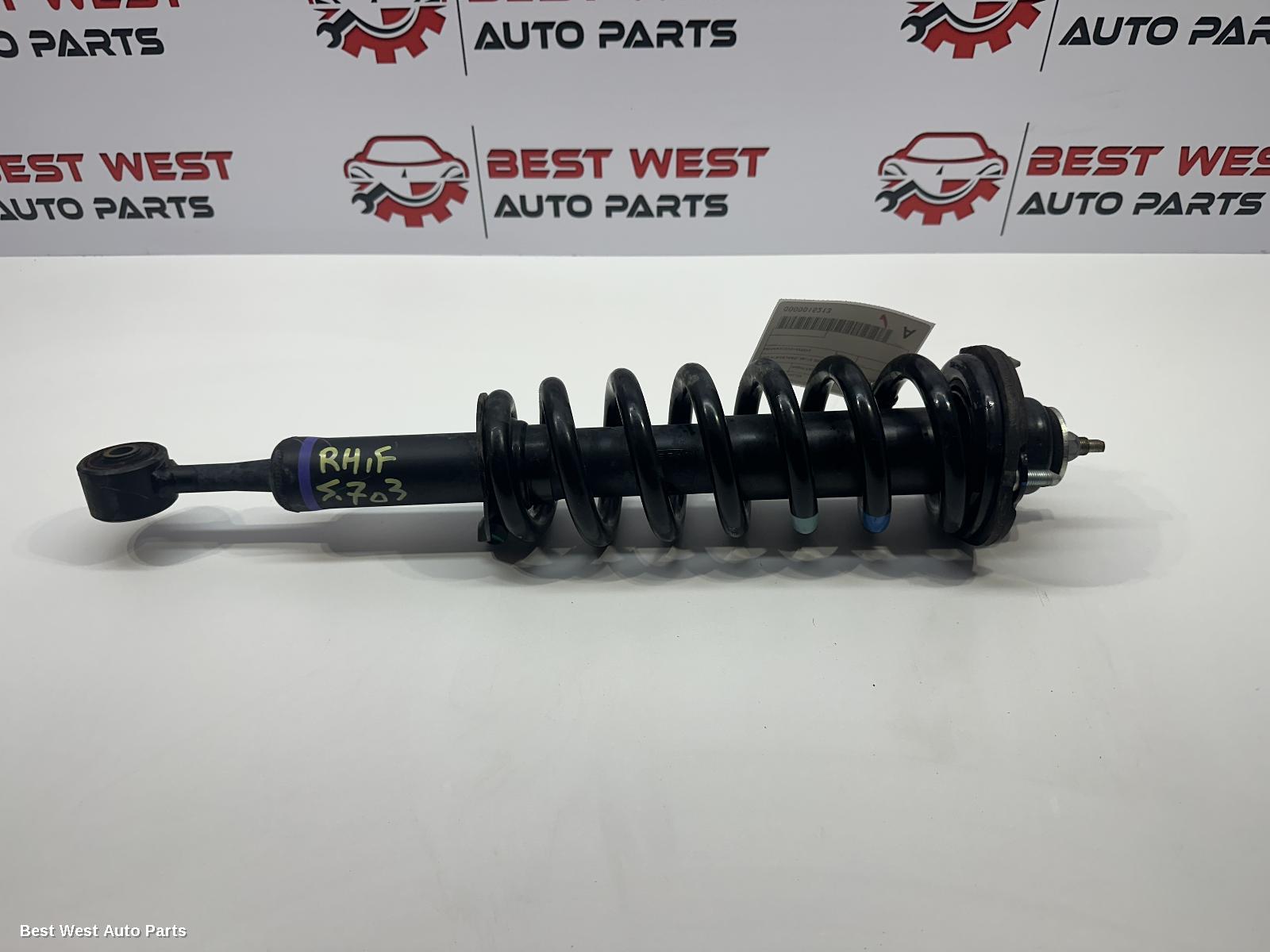 2024 TOYOTA HILUX Right Front Strut