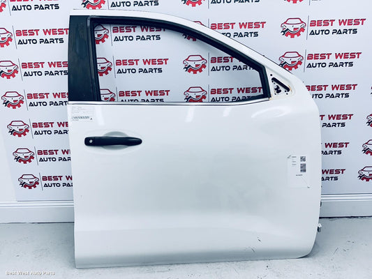 2018 NISSAN NAVARA Right Front Door