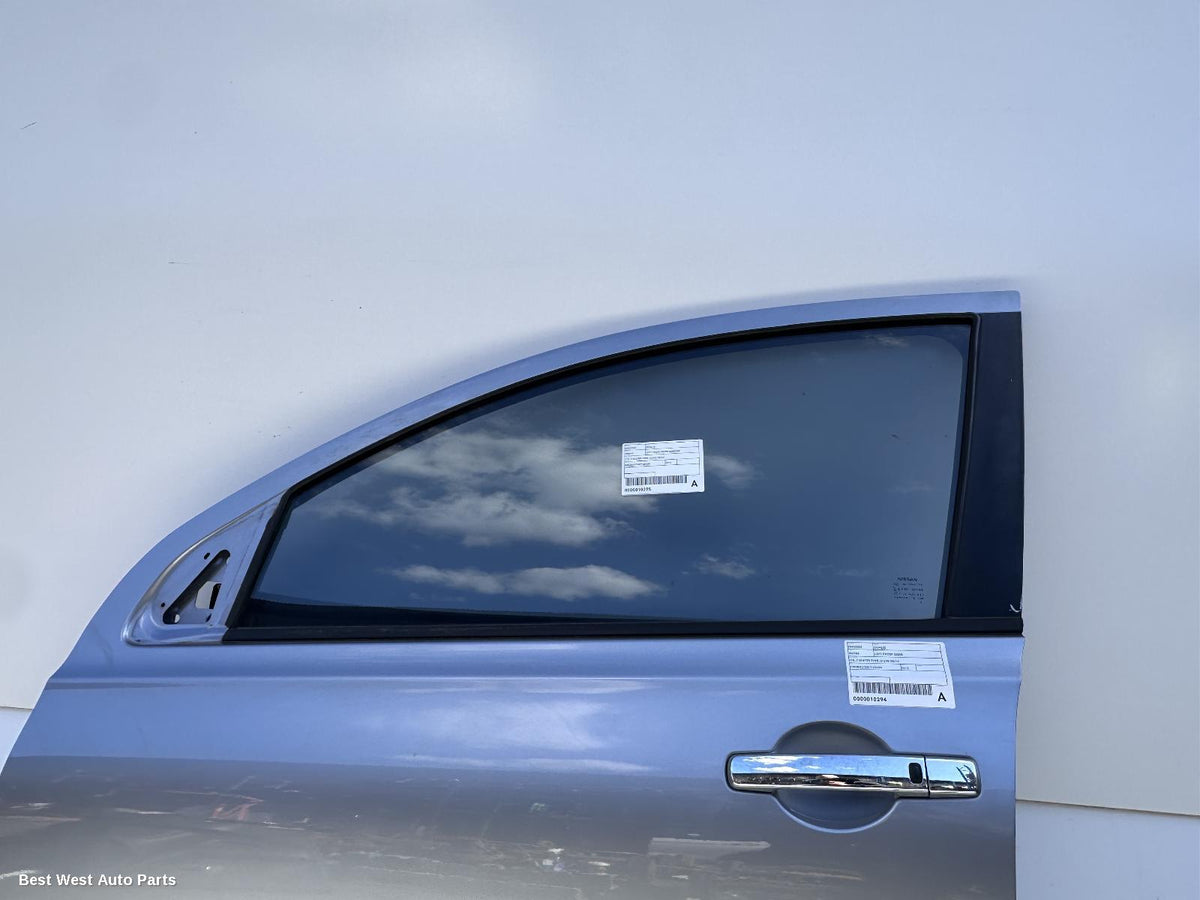 2012 NISSAN DUALIS Left Front Door Window