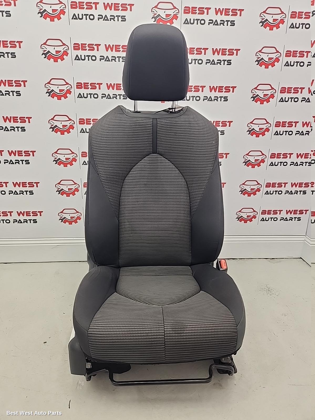 2022 TOYOTA KLUGER Front Seat