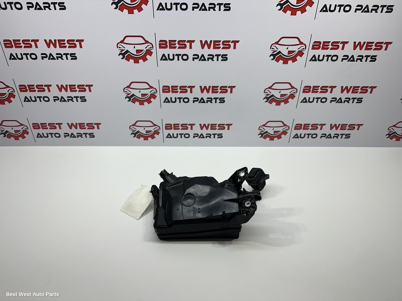 2021 TOYOTA COROLLA Fuse Box