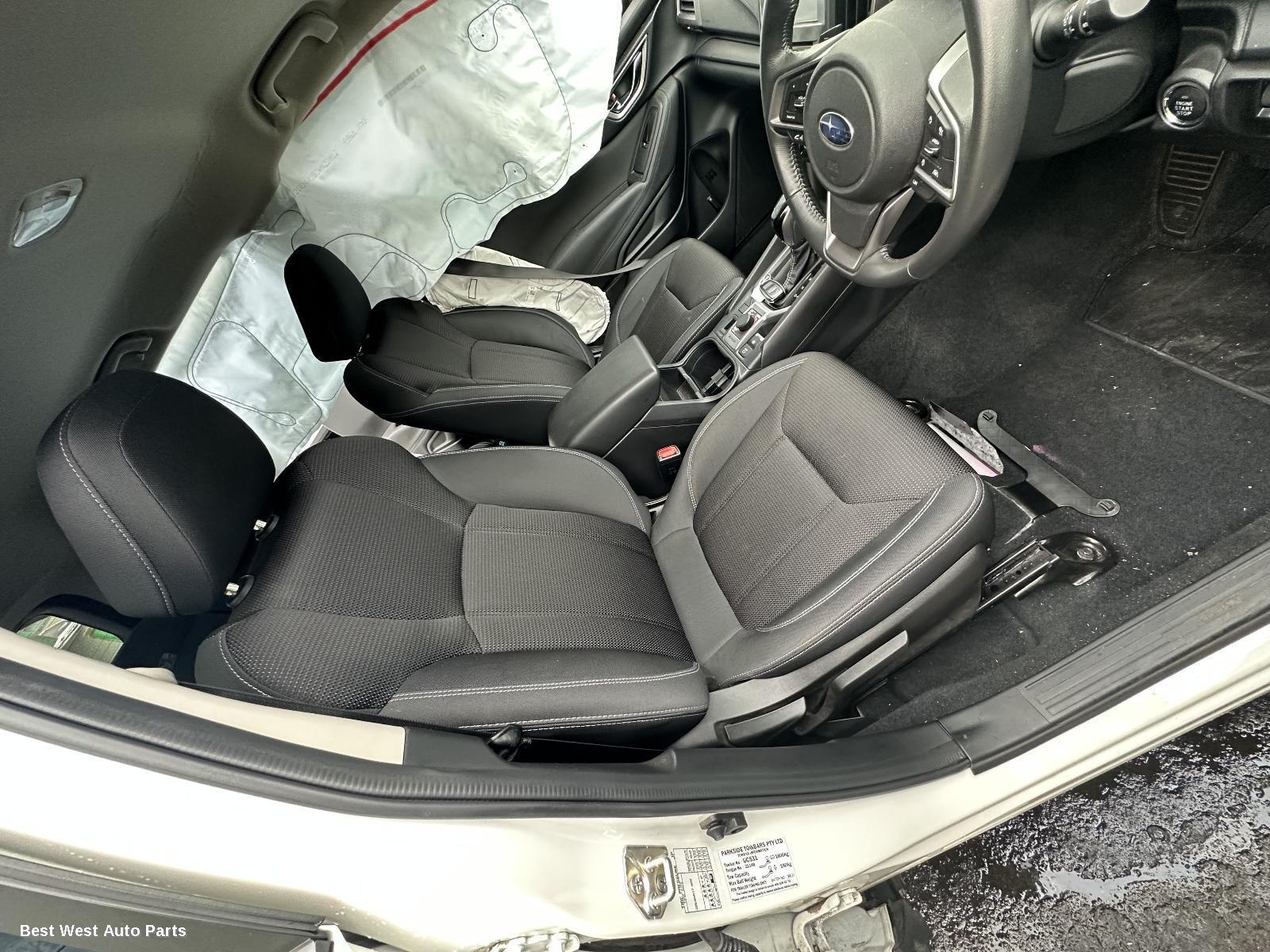 2020 SUBARU FORESTER Front Seat