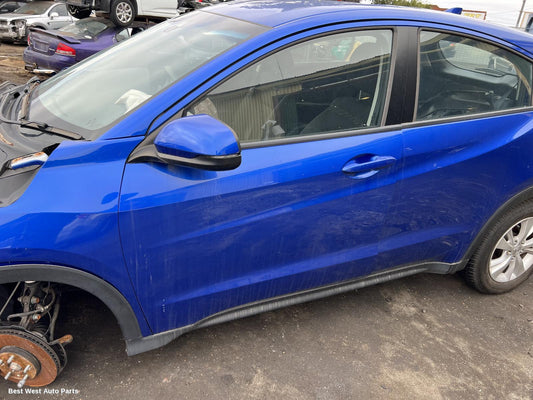 2020 HONDA HRV Left Front Door