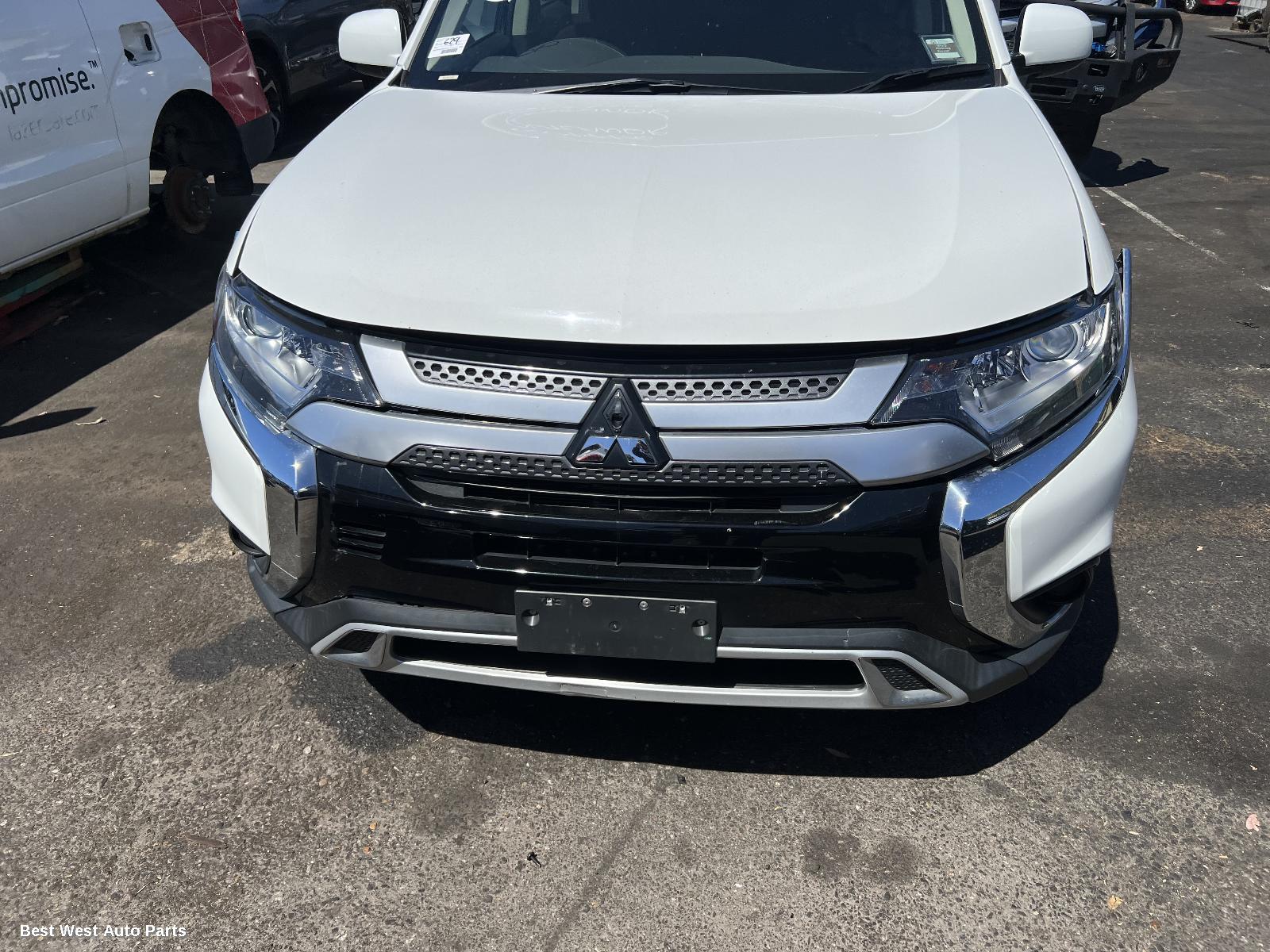 2019 MITSUBISHI OUTLANDER Left Front Window Reg/Motor